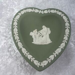 Vintage Wedgwood Sage Green Jasperware Heart Decorative Dish 1955